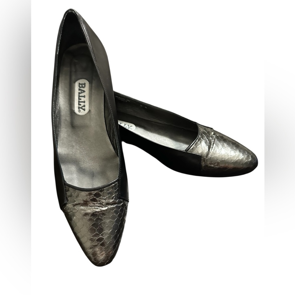 Classic Vintage Black Bally Women’s  Leather Shoes  Pointed Snakeskin Python